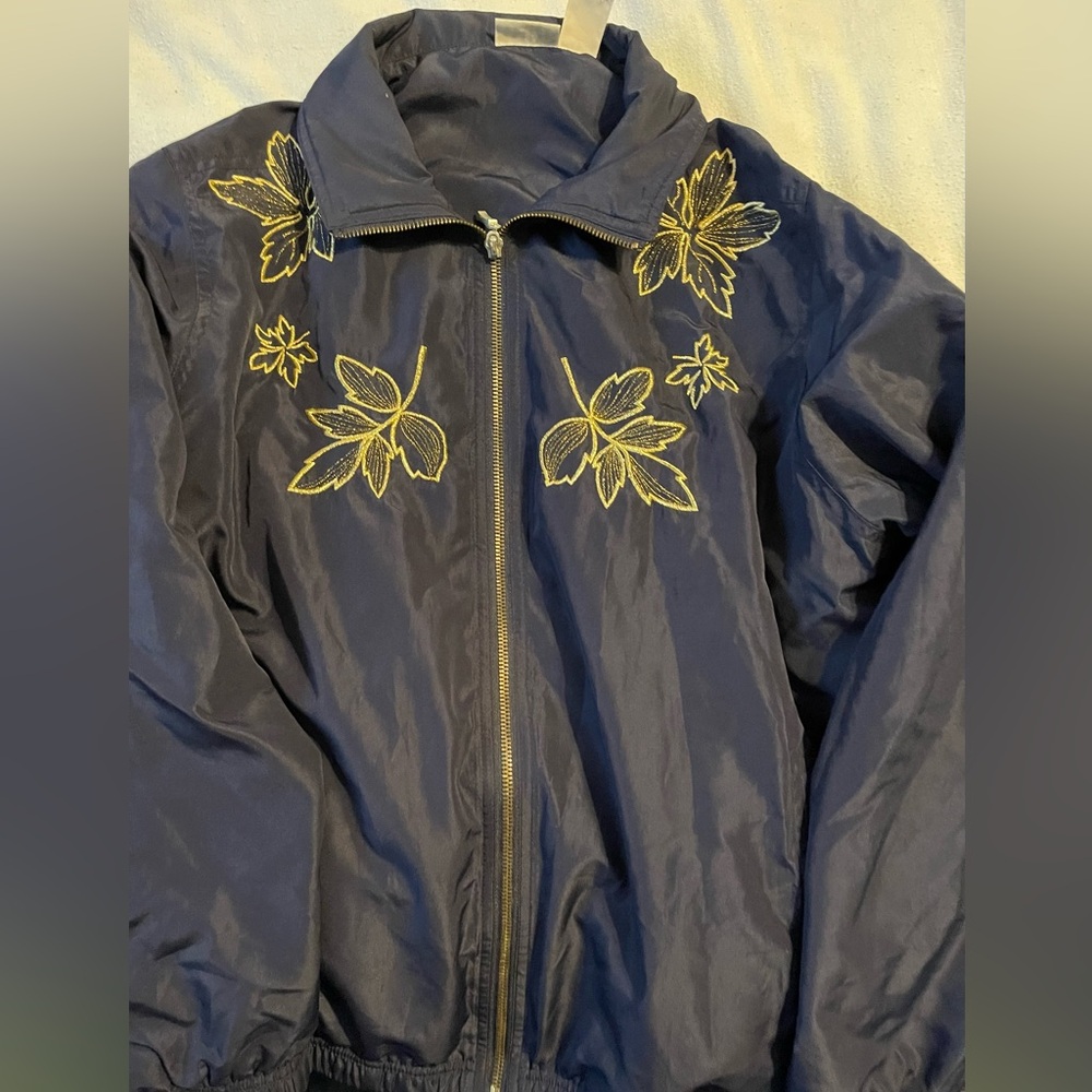Great for spring, and fall!  Navy/Gold Jacket. Size Medium